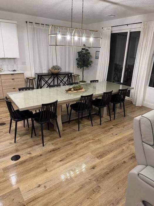 Clean hardwood dining room